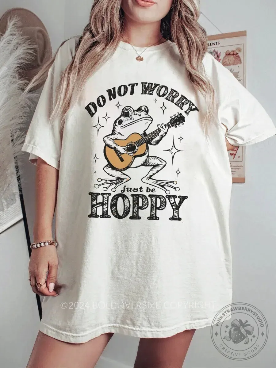 Do Not Worry Just Be Hoppy Frog Playing Guitar Vintage Style T-Shirt